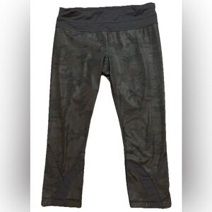 Lululemon Women's Run Inspire Crop Leggings 8 Camo Hidden Pockets